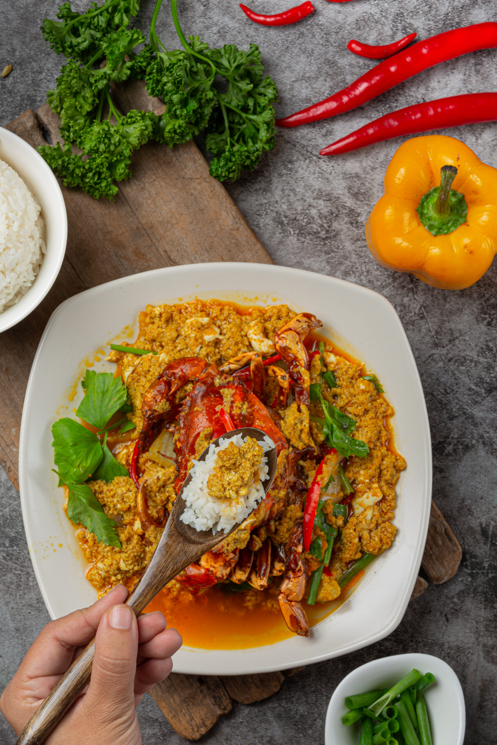Stir Fried Crab with Curry Powder Beautiful side dishes.